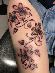 Florales Tattoo von Christian